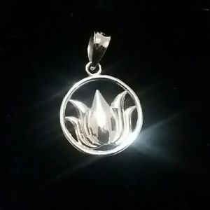 10k solid gold lotus pendant/charm